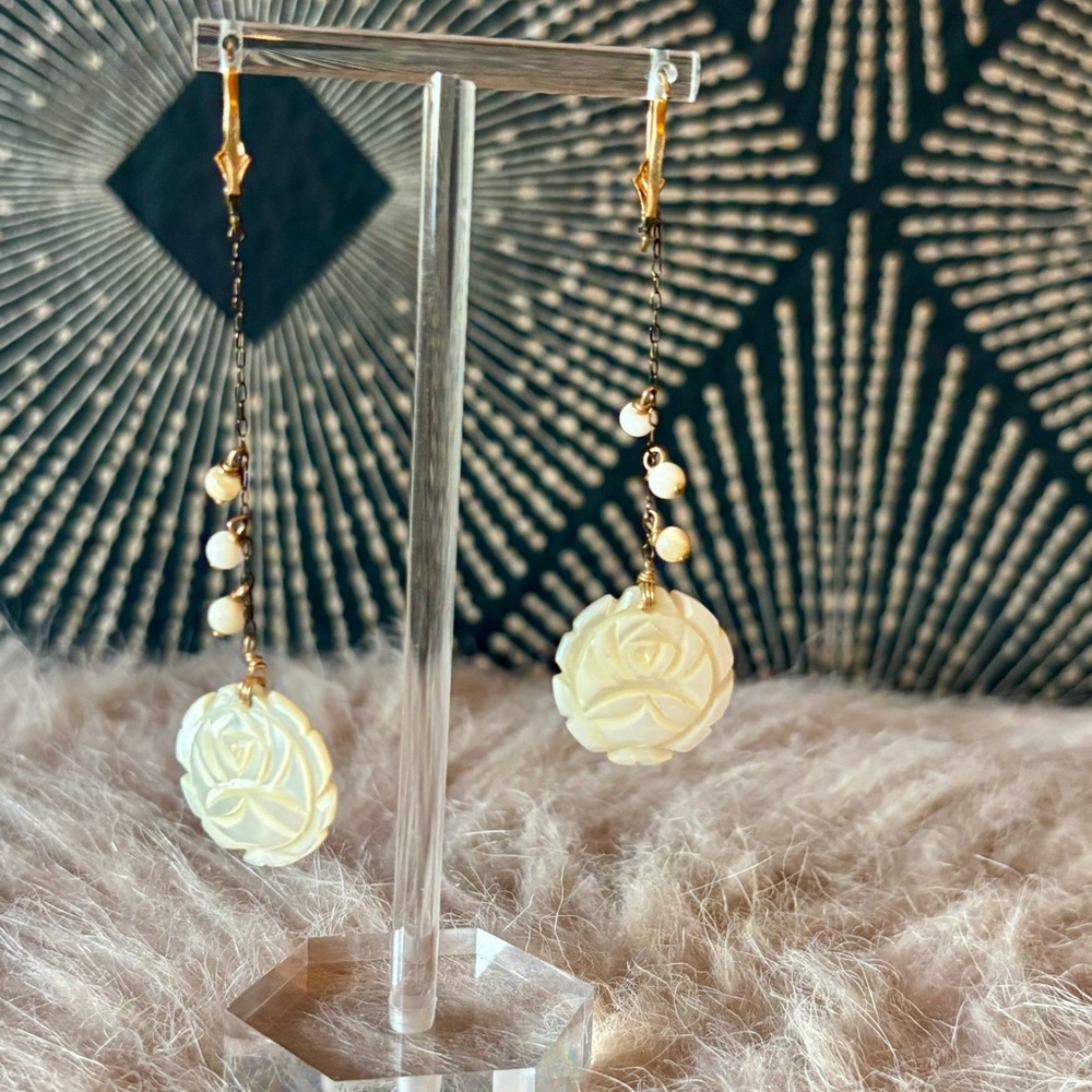 Elegant Carved Rose Drop Earrings in Pearl